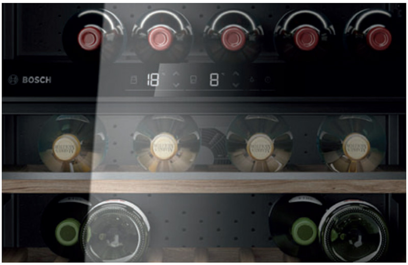 Tủ rượu Bosch KWK36ABGA cửa kính 3 lớp chống tia UV